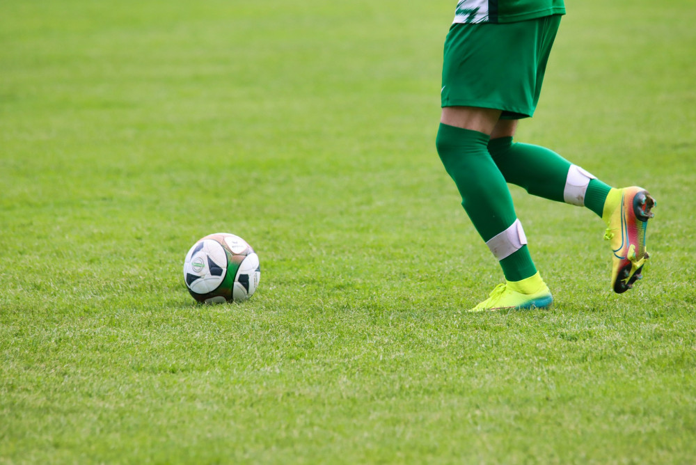 Hanwell Town look for their first win of the new year. Photo: Alexander Fox | PlaNet Fox from Pixabay.