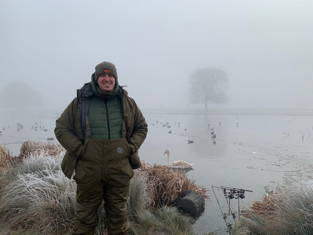 Local fisherman Jason Biggin sprung into action to rescue a dog from the icy water in Bushy Park (Credit: Claudia Syrad)