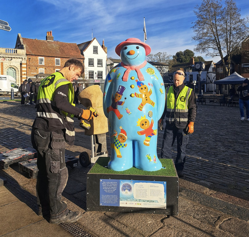 Rewind 2023: Goodbye to our Hitchin snowmen. CREDIT: Danny Pearson 