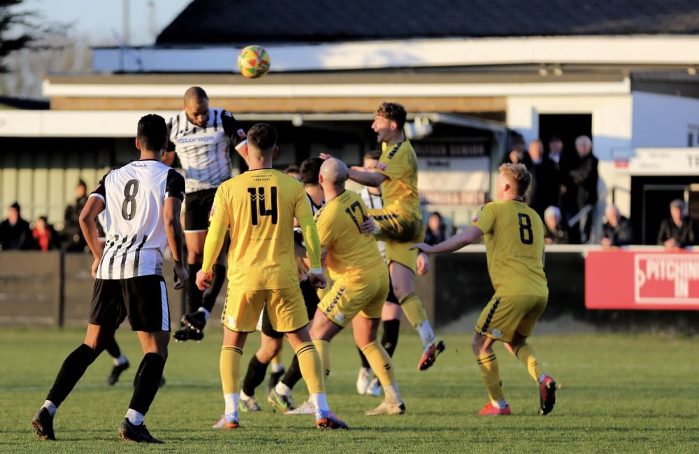 Two late goals saw Hanwell Town lose away against the Metropolitan Police. Photo: Hanwell Town.