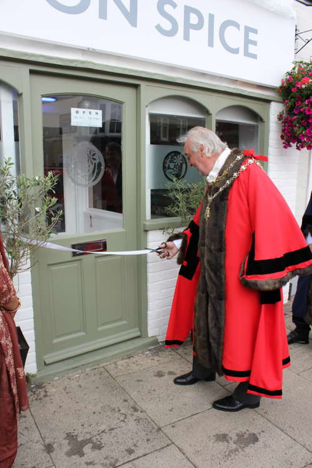 Town mayor David Ogg cutting the ribbon (Credit: Maldon Spice)