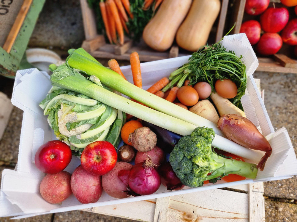  Pick up fresh produce and other local creations at the farming market. 