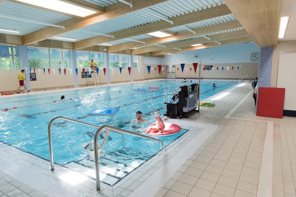 Hadleigh swimming pool