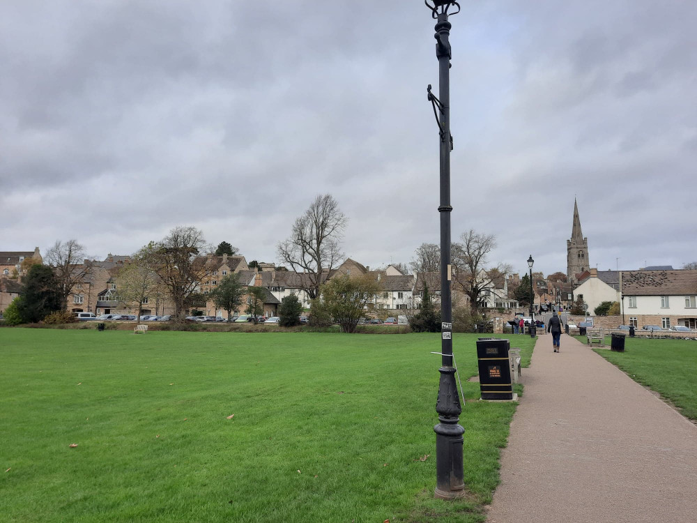 Green space below Stamford Town Centre. Image credit: Nub News.