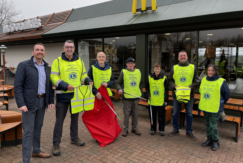 David Shawyer (left), next to Lion President Richard Allen and some of the Budleigh Salterton Lions