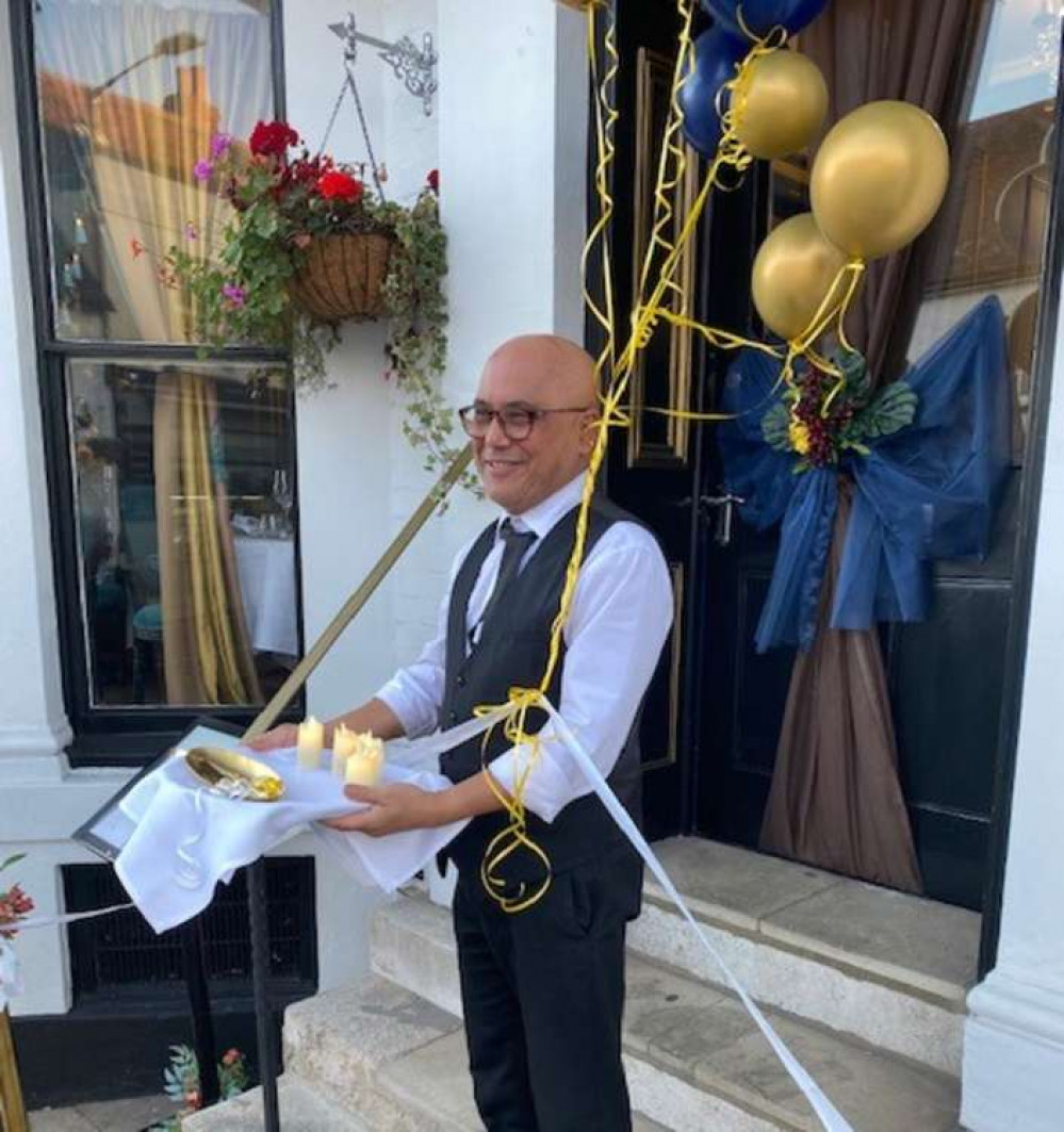 Before the ribbon was cut at the restaurant (Photo: Michael Pearlman)