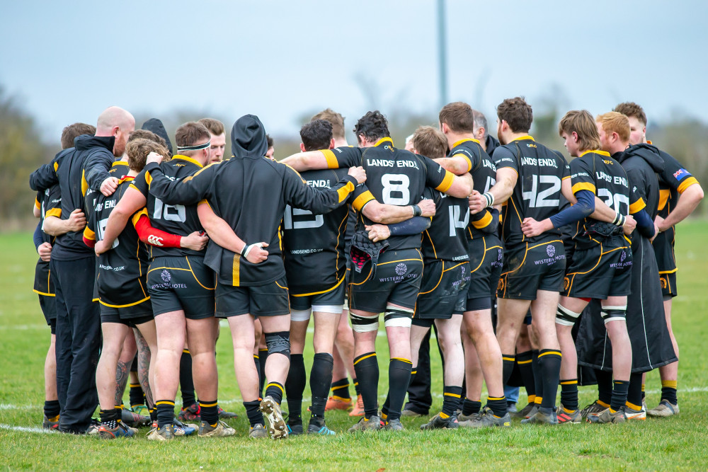 The team getting ready for a tough but enjoyable match. Image credit: @andy_balmford Instagram. 