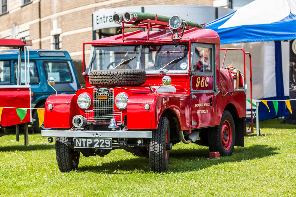 Land Rover Land Rover