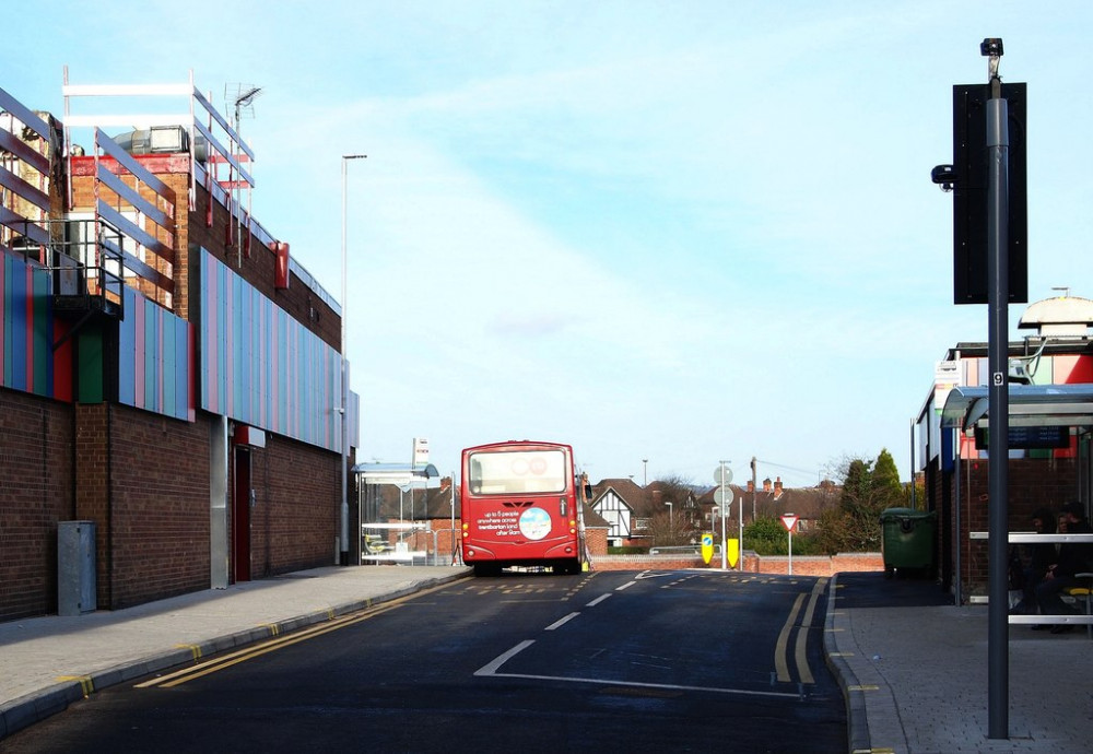 Nottinghamshire residents can pay less to get around by bus until the end of June, thanks to the extension of the Government's £2 bus fare cap. Photo © David Hallam-Jones (cc-by-sa/2.0).