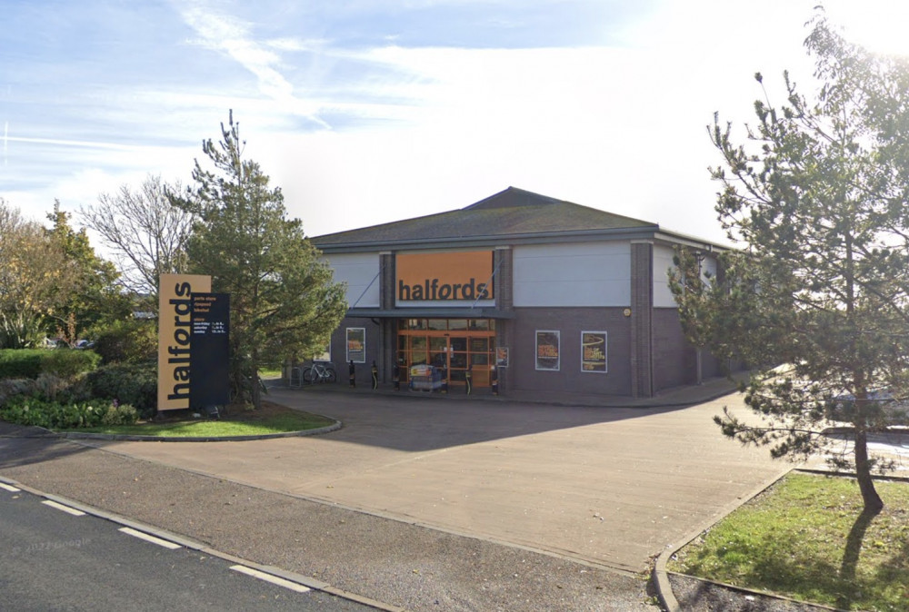 Halfords, Exmouth (Google Maps)