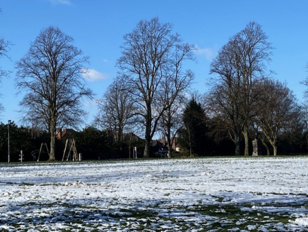 Send us your best snow themed pictures of Hucknall from the last couple of days. Photo Credit: Tom Surgay.