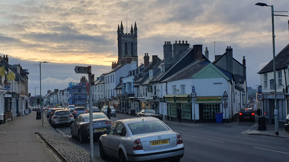 Honiton High Street (Nub News)