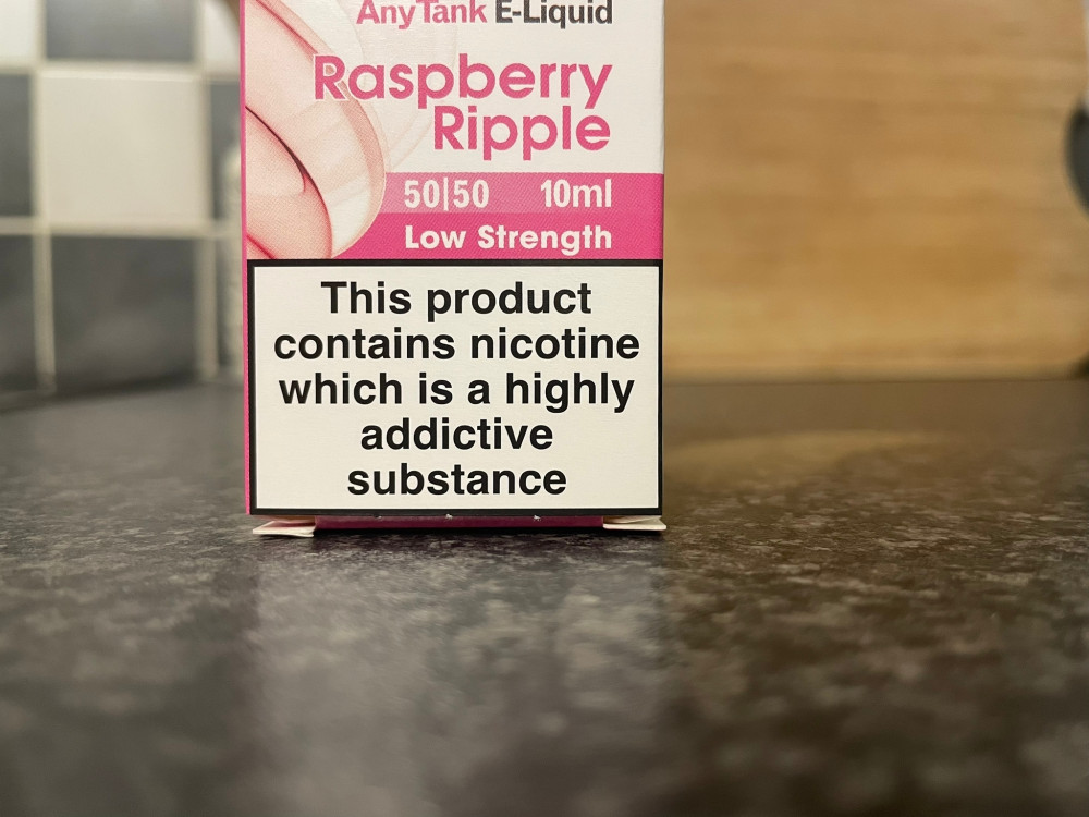 Vaping use is now an ‘epidemic’ among Nottinghamshire schoolchildren, a youth worker has warned. Photo courtesy of LDRS.