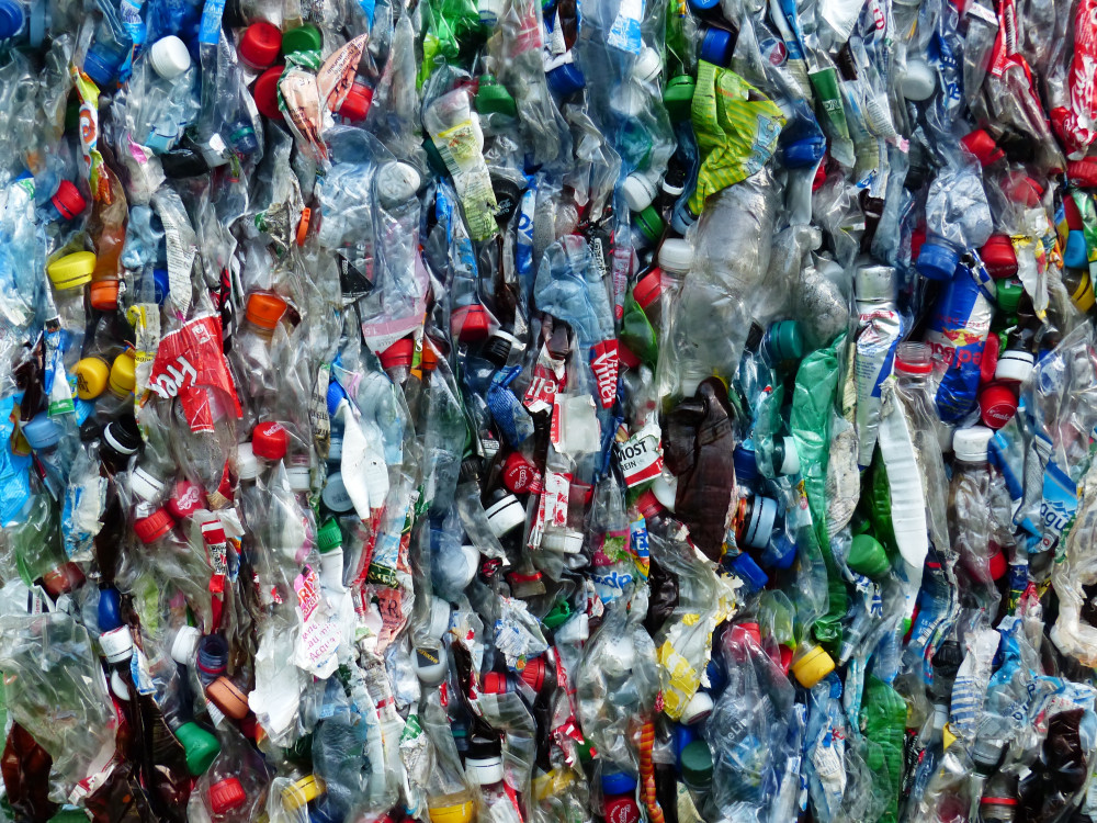 Veolia, Nottinghamshire County Council’s waste and recycling partner, has opened applications for this year’s Reduce, Reuse, Recycling Fund. Photo by form PxHere. Veolia, Nottinghamshire County Council’s waste and recycling partner, has opened applications for this year’s Reduce, Reuse, Recycling Fund. Photo by form PxHere.