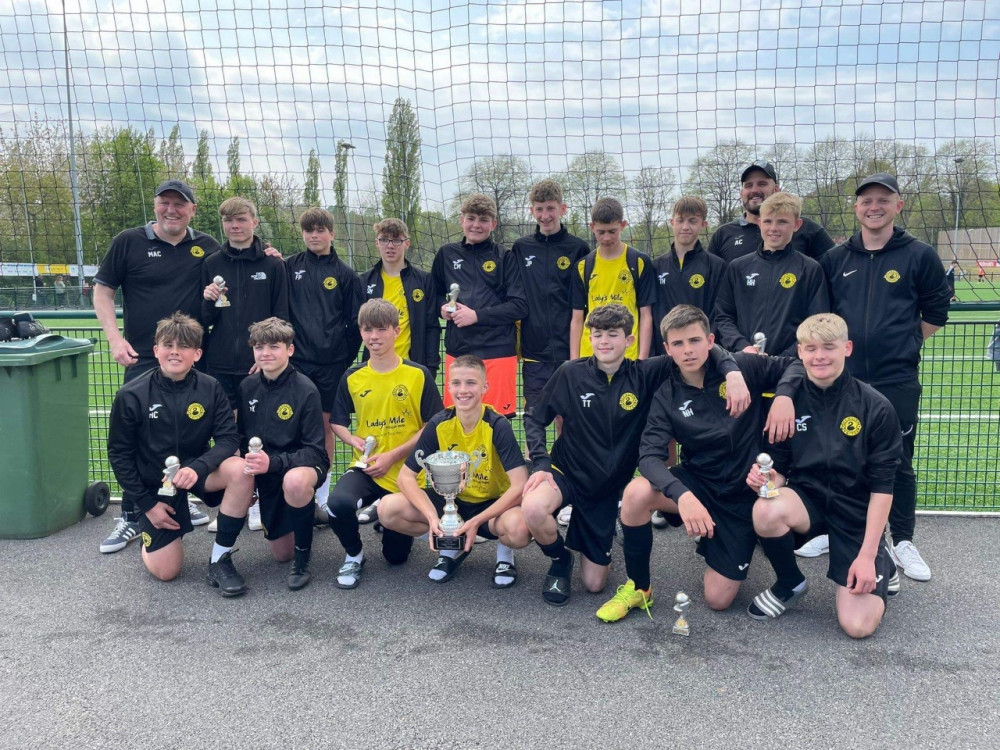 U16 team photo (Dawlish United FC)