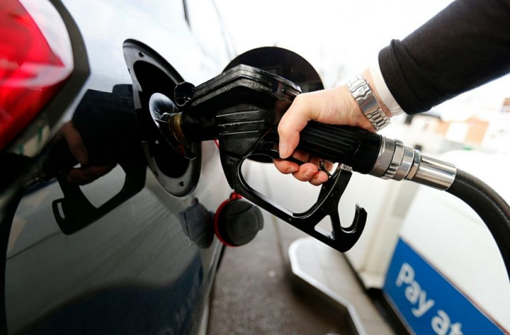 The latest average fuel prices, indicated by RAC Fuel Watch, show prices at the pump for petrol and diesel finally dipping after weeks of stagnation. The latest average fuel prices, indicated by RAC Fuel Watch, show prices at the pump for petrol and diesel finally dipping after weeks of stagnation.