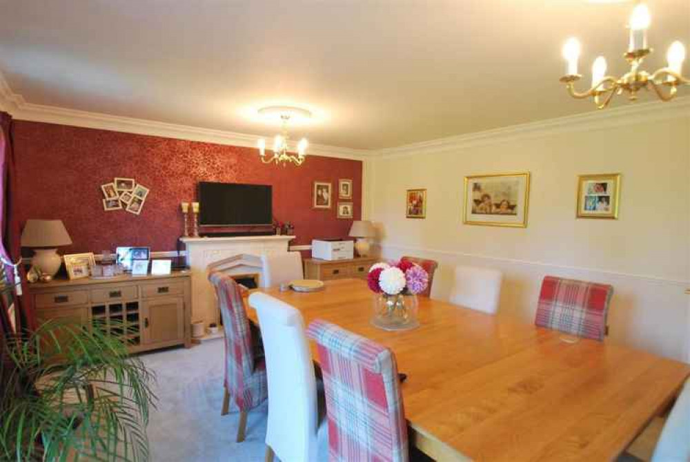 Image: Ian J Tickle Independent Estate Agents Image: Ian J Tickle Independent Estate Agents