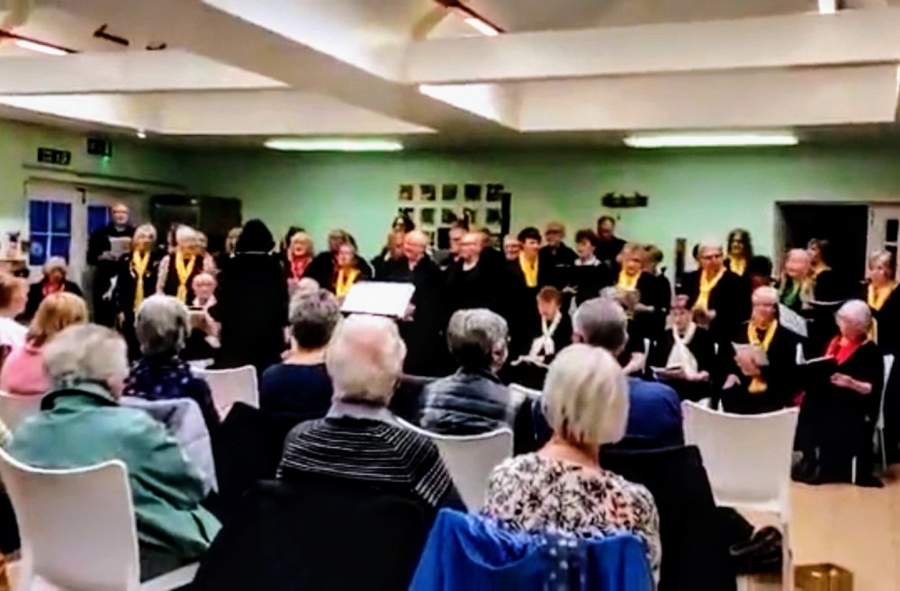 TheFunkyChoir held a fundraising concert at Hopes and Beams, Broad Street, on Saturday 1 April from 7pm (Nub News).