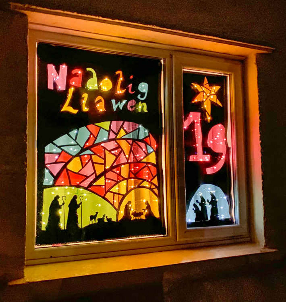 Window number 19 (photo by Mike Baker) Window number 19 (photo by Mike Baker)