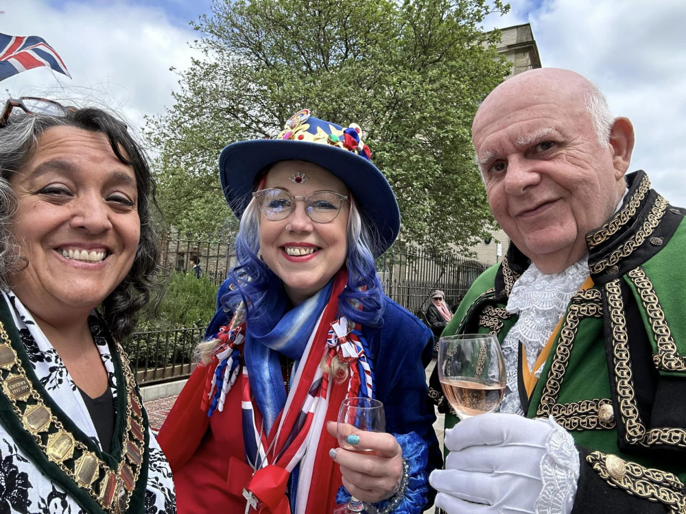 A right royal knees up in Glastonbury (Credit: Laura Wolfers) 