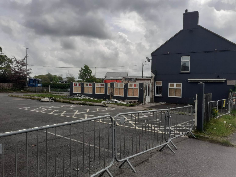 The owners of the derelict former Zest restaurant have applied for permission to have it bulldozed. (Photo: Sandbach Nub News) 