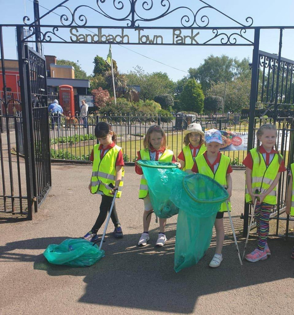 Sandbach Clean Team had some young helpers on their last litter pick. (Photo: Sandbach Clean Team) 