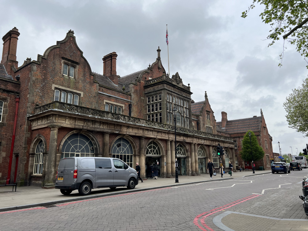 Currently, only around 40% of services are operating at Stoke-on-Trent train station (Nub News).