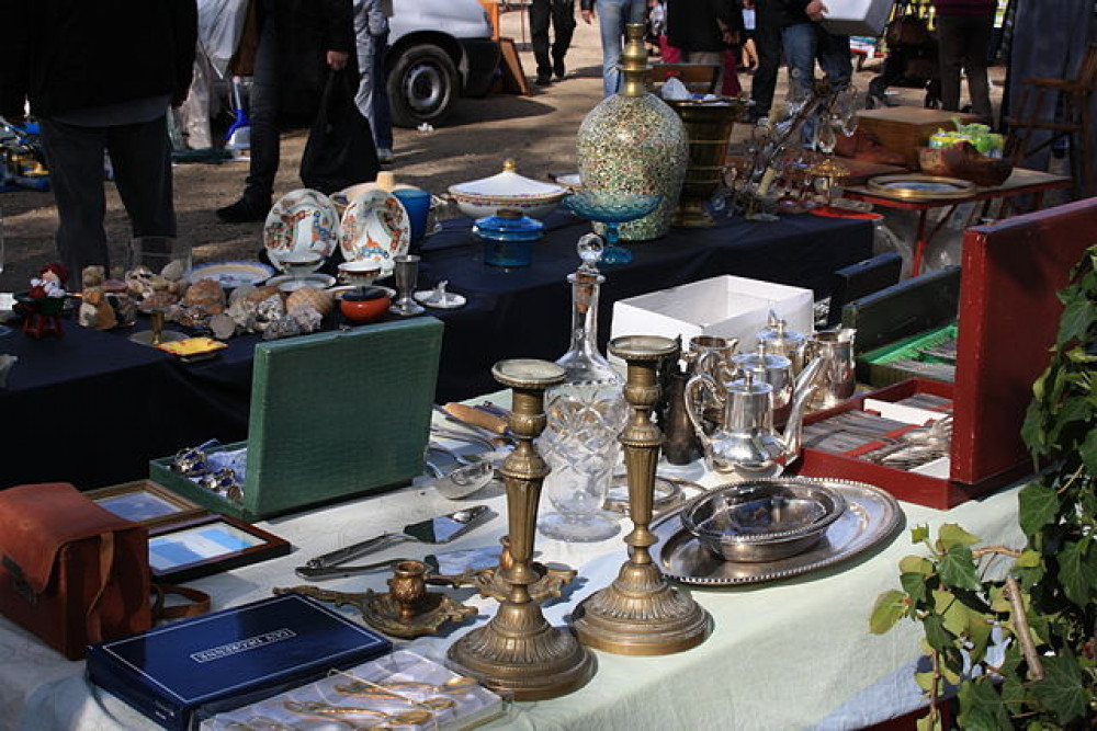 Vintage furniture, clothes, and more is available at the Rare Finds flea market (Image - Wikimedia Commons)