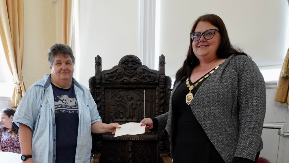 Mayor Rosie Dawson, right, welcomed the visitors at the Manor House (Bob Simpson)