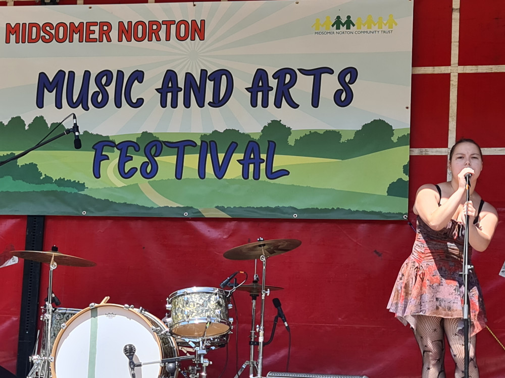 This talented singer from Bath College kicked the Festival off