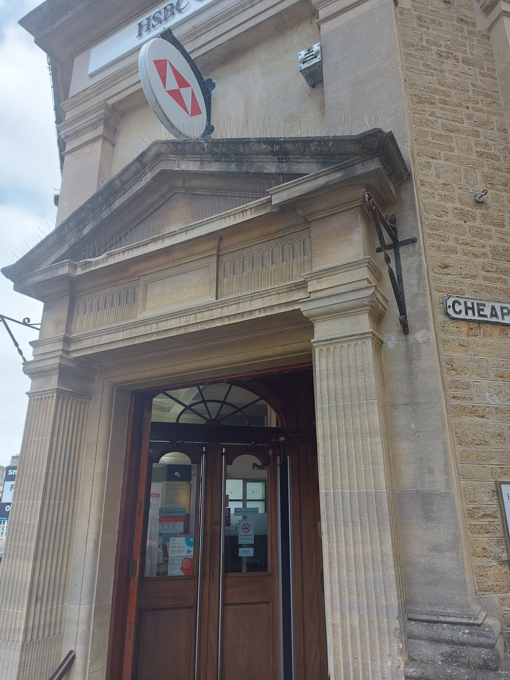 When the HSBC was still open in Market Place Frome 