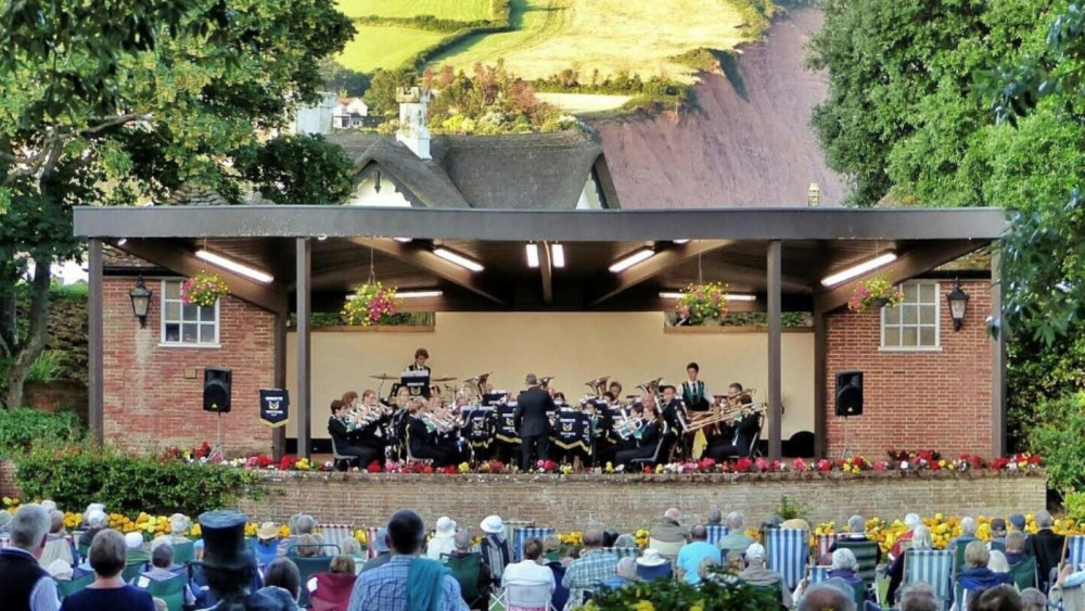 Concert in Connaught Gardens (Sidmouth Town Band) Concert in Connaught Gardens (Sidmouth Town Band)