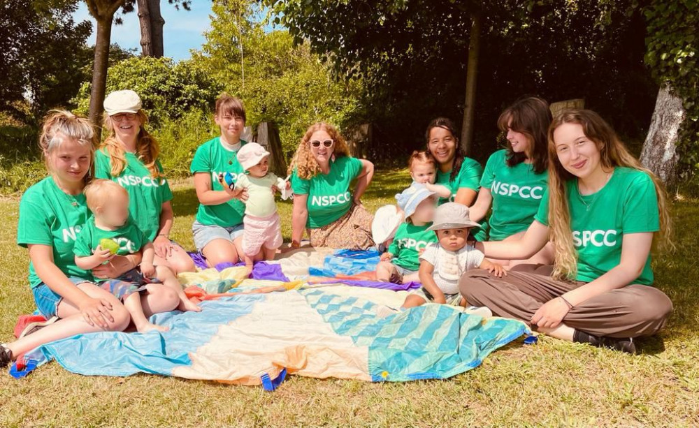 Ripple Workshop’s Beaminster Young Parents Group supporting the NSPCC Ripple Workshop’s Beaminster Young Parents Group supporting the NSPCC