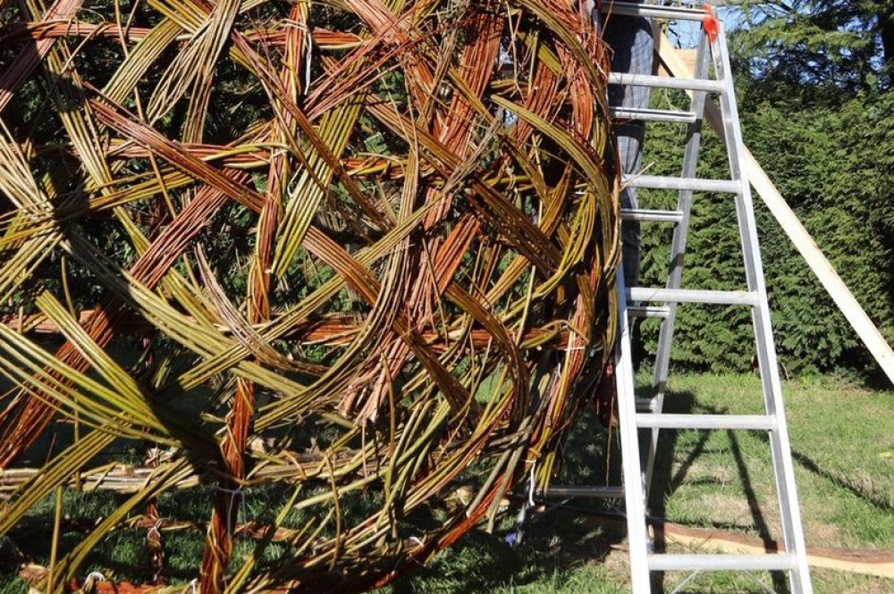 Martin Staniforth working on the willow sculpture (Image: Gillian Taylor)