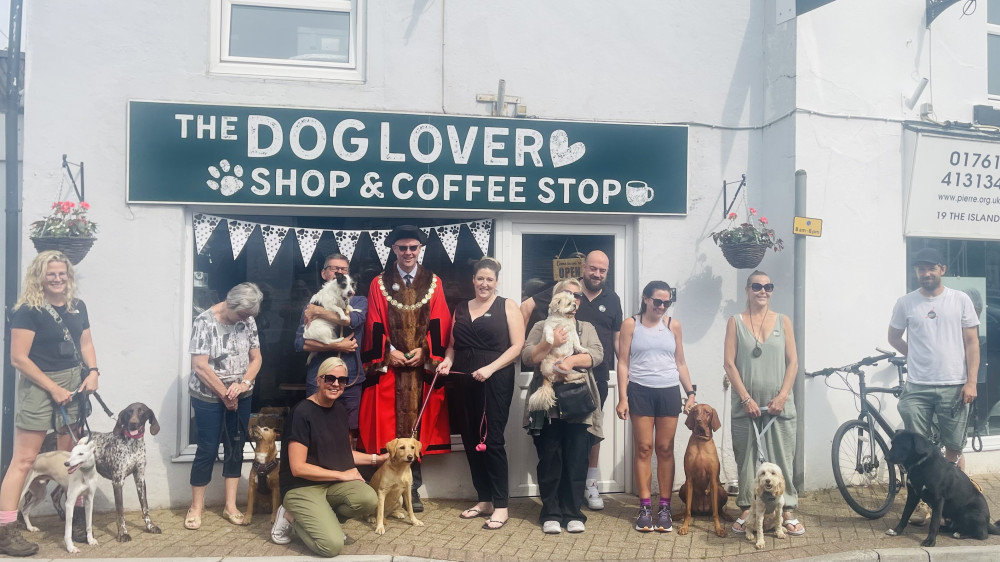 Paw some great to have this fabulous place for all Dog Lover fans in Midsomer Norton 