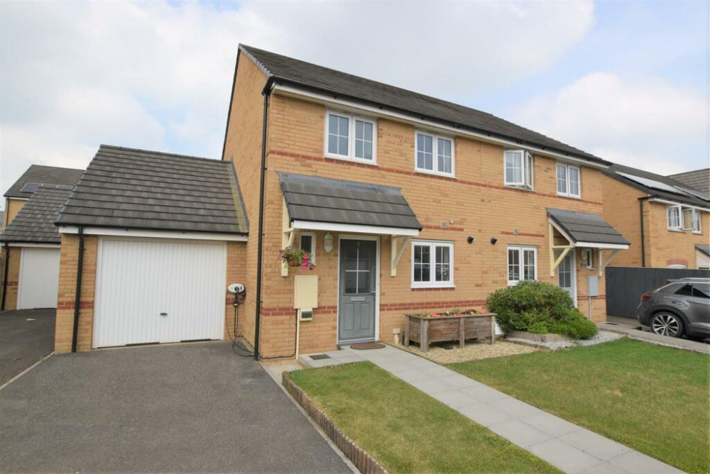 On Polden Walk in Midsomer Norton a fuss-free family home