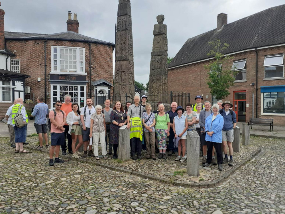 This year's mayor, Cllr Laura Crane, opened the walking festival. (Photo: Sandbach Nub News)  