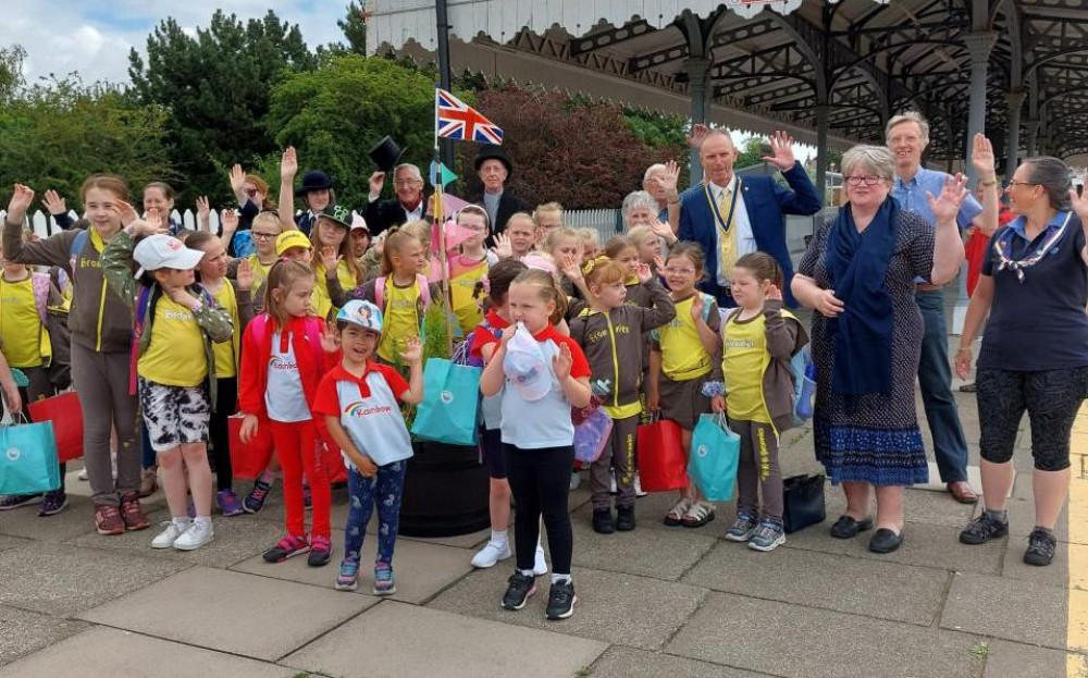 Brownies join in Felixstowe station 125 years (Picture: Greater Anglia)