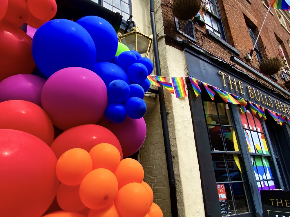 Ashby's bars decorated their outsides with balloons and staged entertainment. All photos: Ashby Nub News 