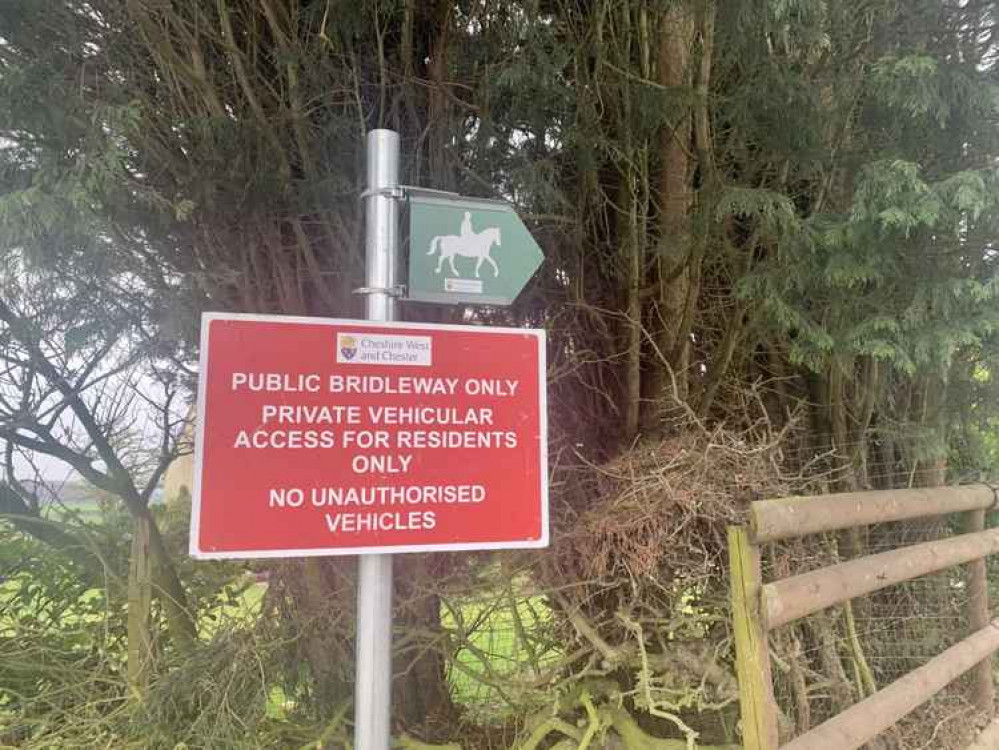 The sign on the Snidley Moor track The sign on the Snidley Moor track