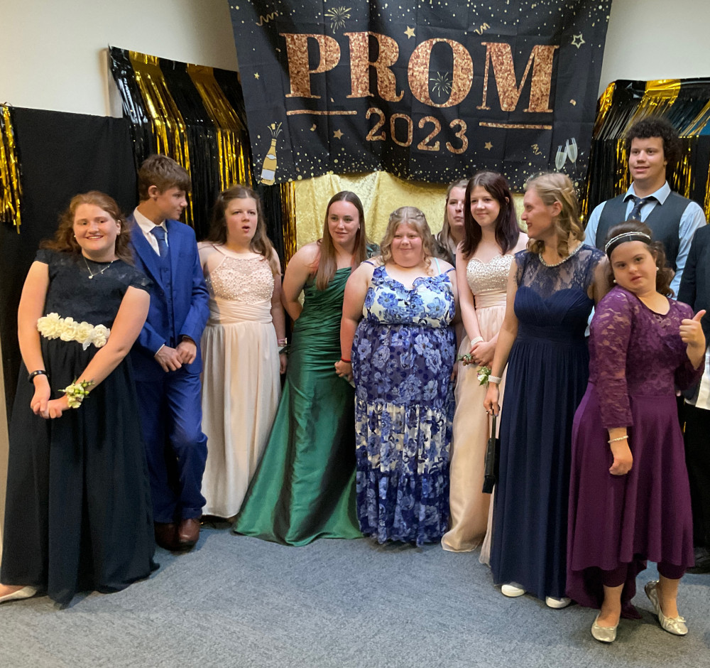 Student from Mountjoy School in Beaminster enjoy their prom night