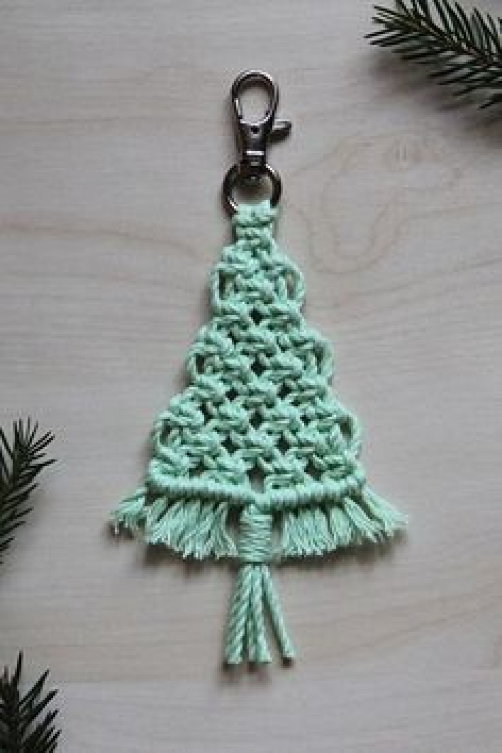 'A Beginner's Guide to Macrame' 'A Beginner's Guide to Macrame'