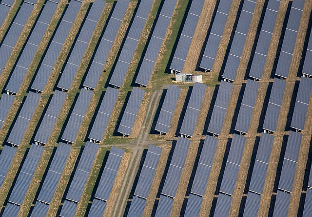 The solar farm along Honiley Road has been given planning permission by Warwick District Council's planning committee (image via pexels)