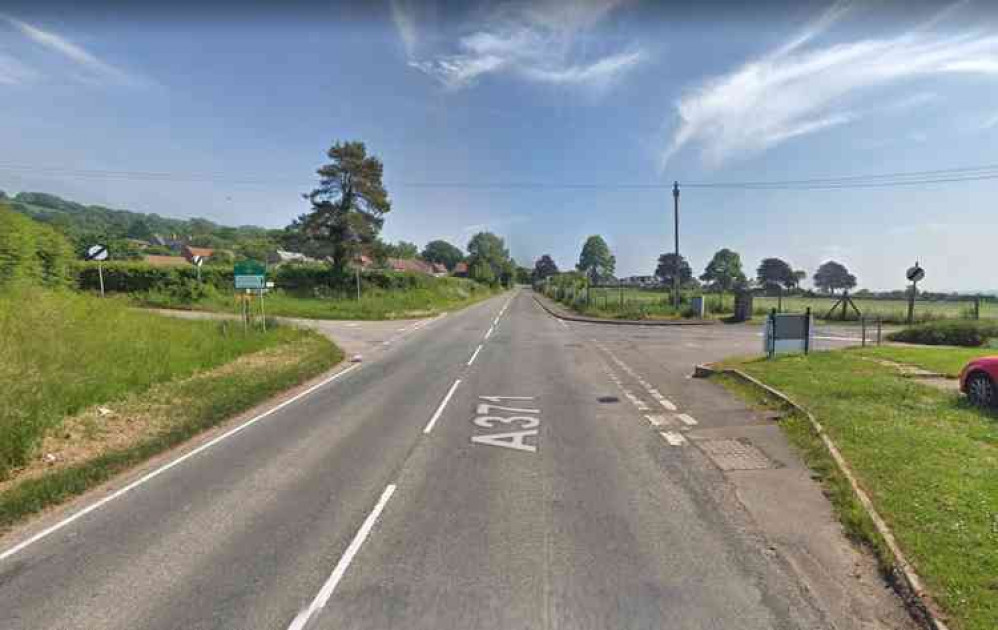 There will be temporary traffic lights in Draycott this week (Photo: Google Street View)