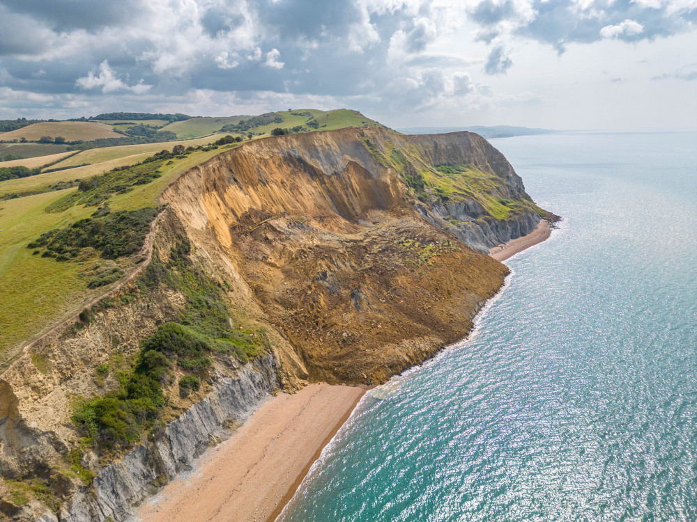 The latest landslide has completed blocked the beach between Seatown and Eype (photo credit: James Loveridge Photography)