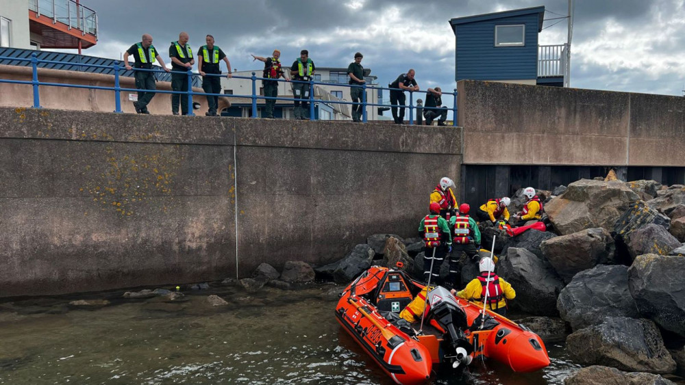 Exmouth RNLI and other emergency services during exercise (James Edge/ RNLI)