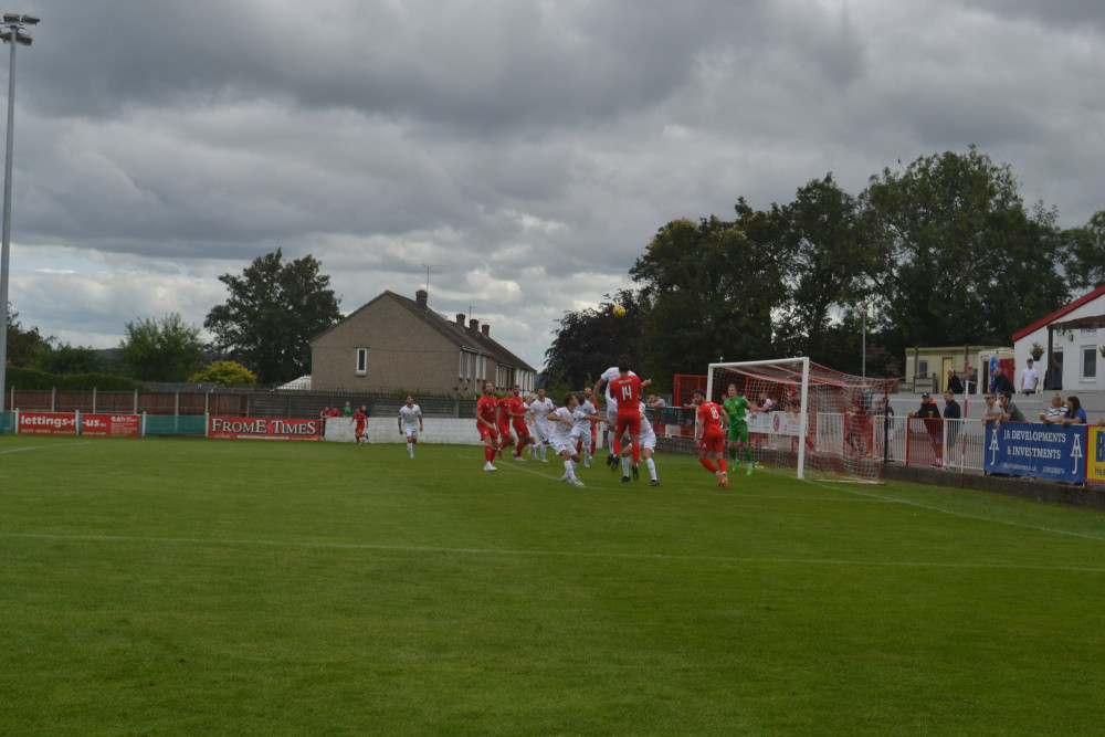 Aiming high in front of a decent crowd at Badgers Hill