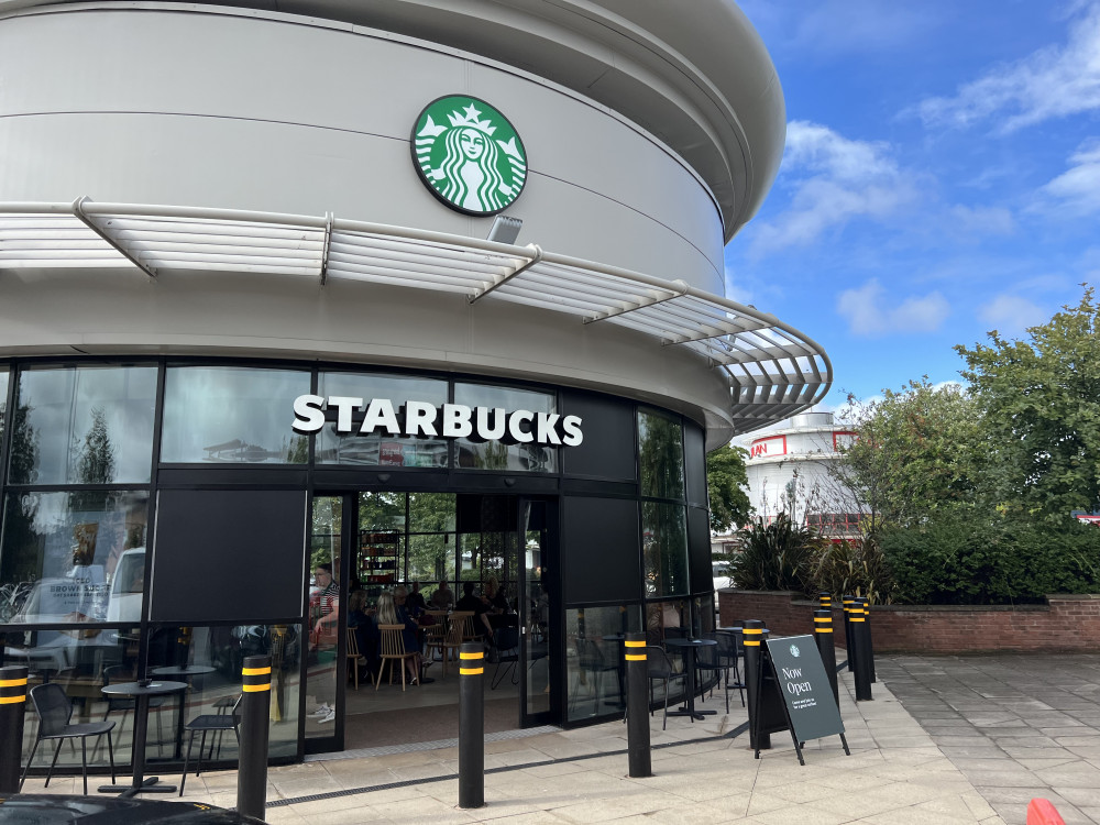 Starbucks opened a brand-new branch on Alexandra Retail Park in Tunstall this morning (Nub News).