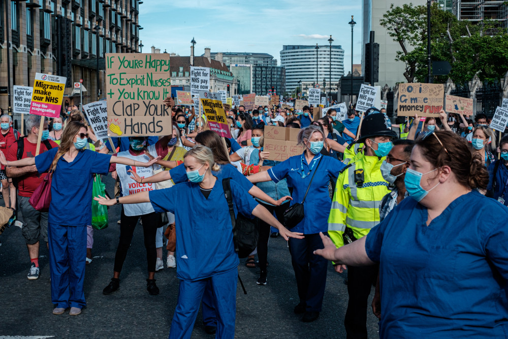 Junior doctors striking for better pay and working conditions. (Photo: Ehimetalor Akhere Unuabona)