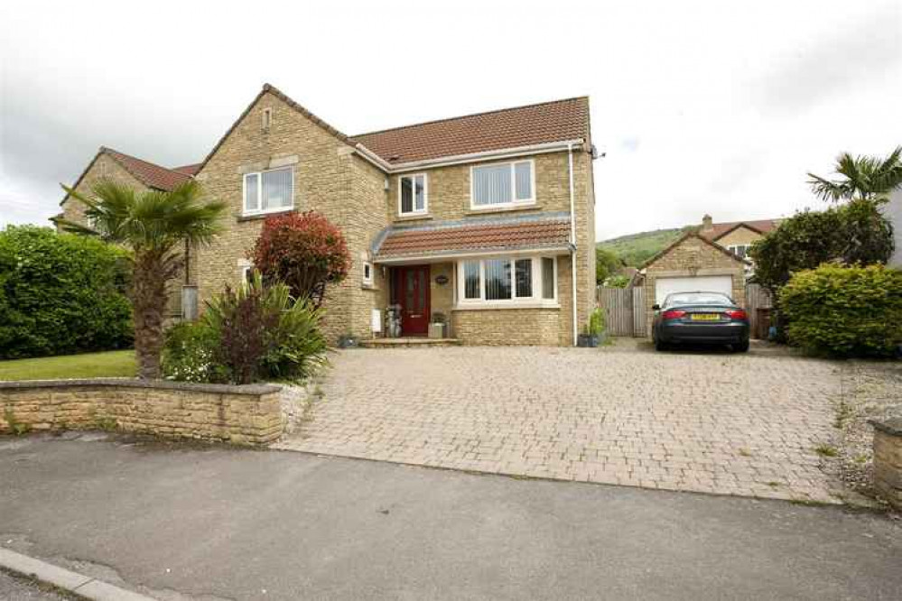 Detached house in Draycott